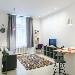  Apartman Ella Magyarország